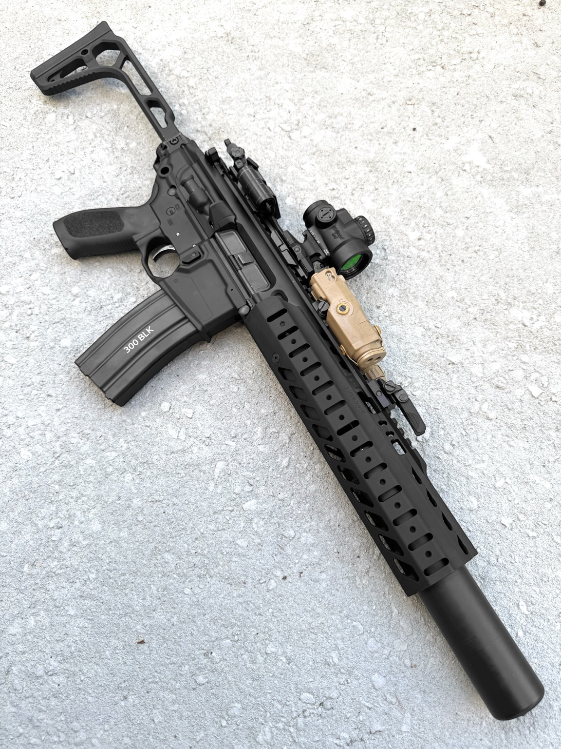 Angled view of a SIG MCX Rattler in an LVAW-inspired configuration